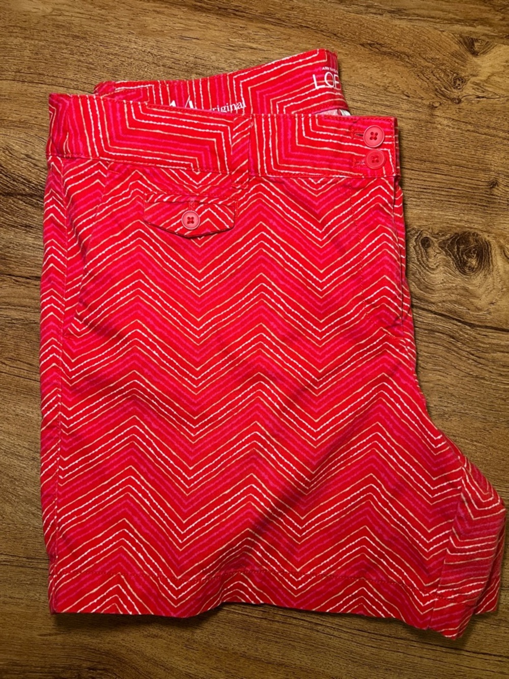 LOFT Red Chevron Print Shorts Womens Size 14 Ann Taylor Summer Casual - Picture 5 of 10